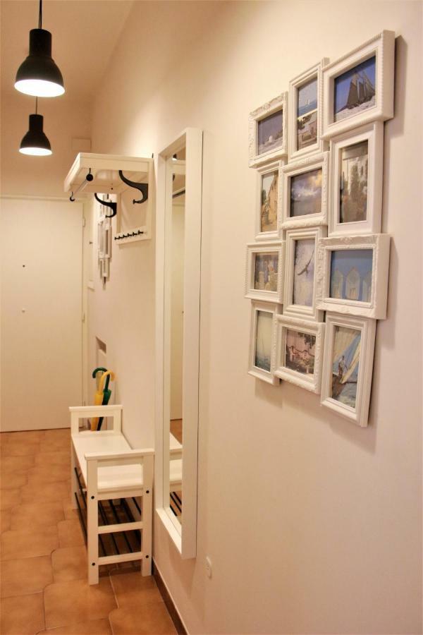 Anna'S Apartment, The Heart Of Bologna. Buitenkant foto